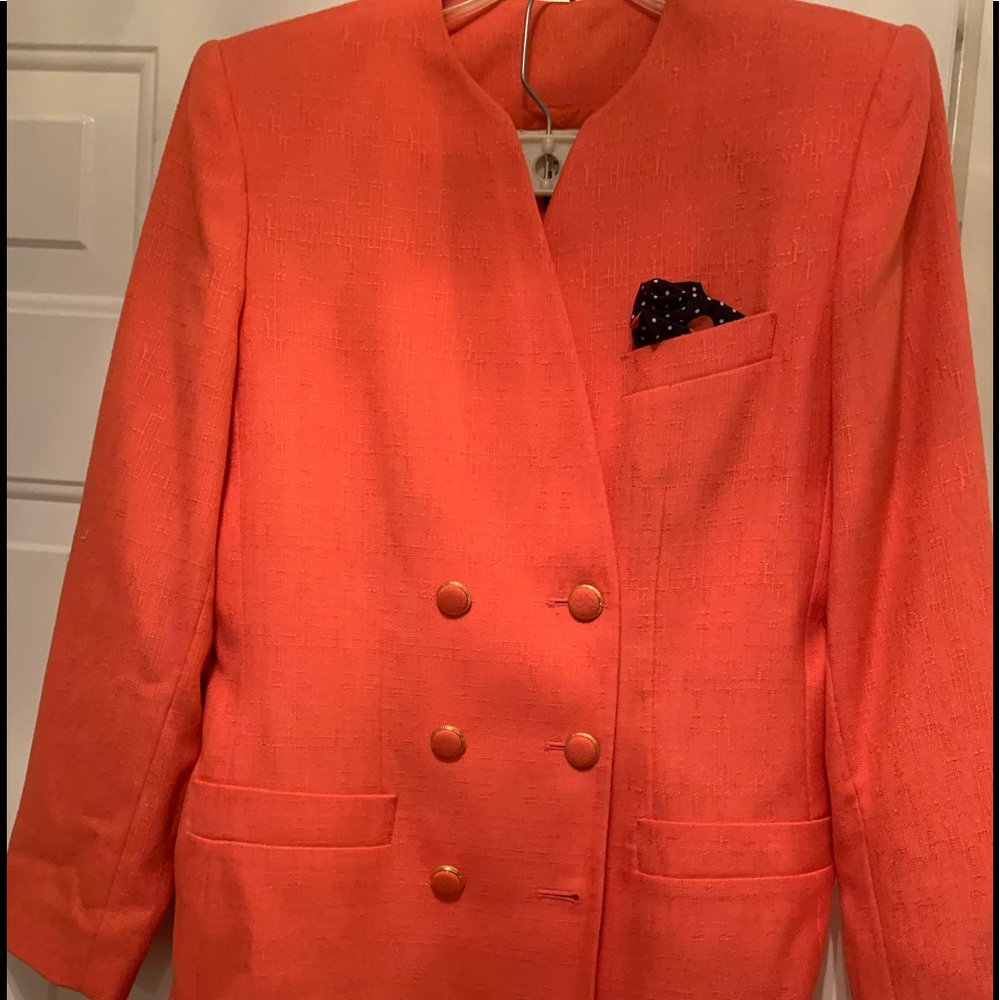 Coral double breasted long sleeve suit with lining